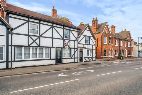 2 bedroom maisonette for sale - High Street, Hartley Wintney, Hook, RG27