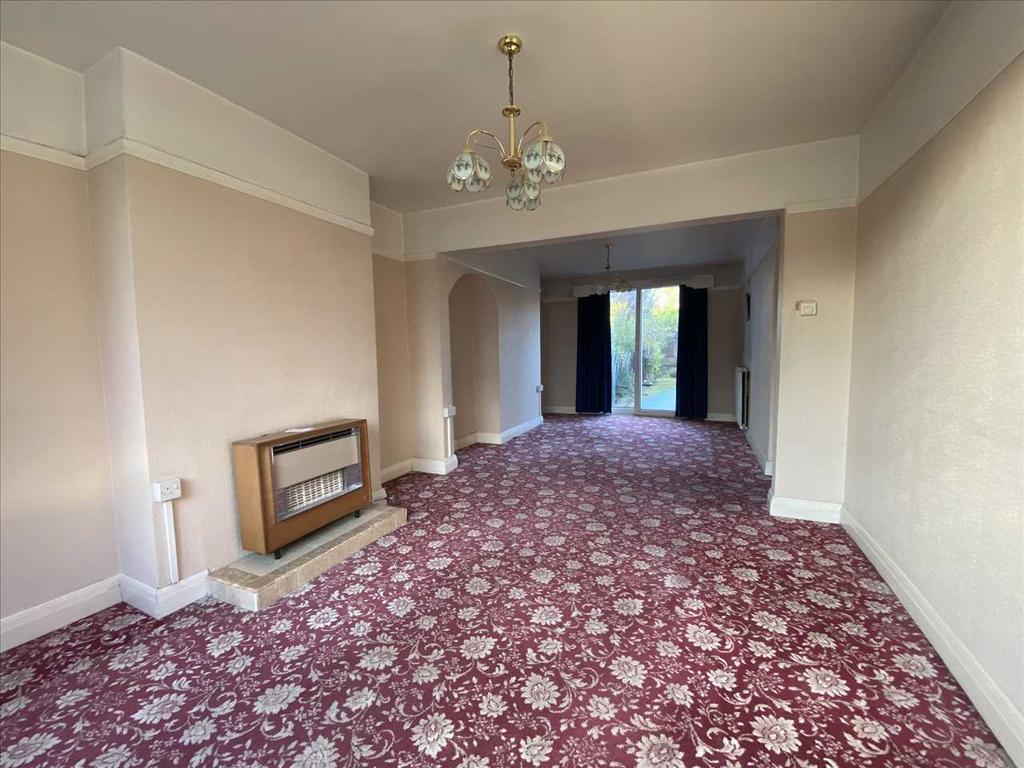 Hermitage Way, Stanmore 3 bed semidetached house for sale £550,000