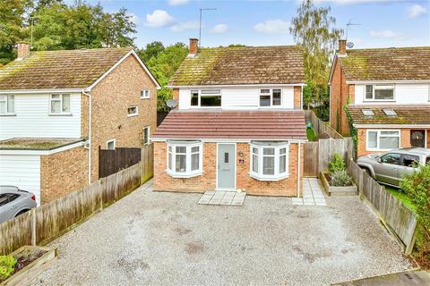 4 bedroom detached house for sale - Leslie Crescent, St. Michaels, Tenterden, Kent