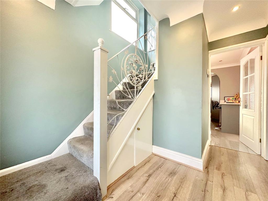 Woodland Road, Halewood, Liverpool, L26 3 bed semidetached house for
