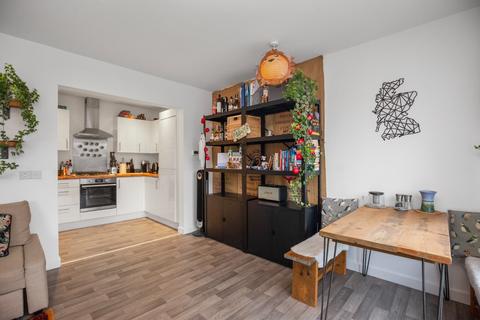 Flat 12, 3 Sharp Street, Edinburgh, EH4 4FP