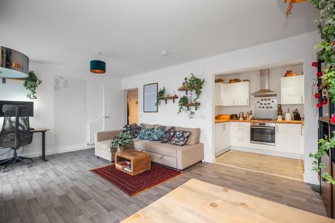 Flat 12, 3 Sharp Street, Edinburgh, EH4 4FP