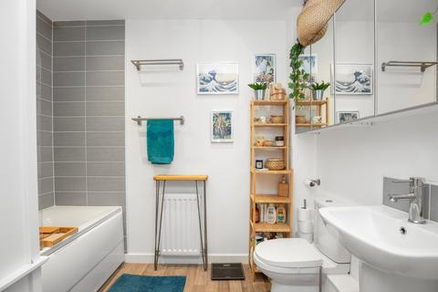 Flat 12, 3 Sharp Street, Edinburgh, EH4 4FP
