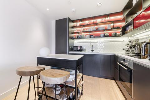 2 bedroom flat for sale, Globe House, 34 Botanic Square, London, E14