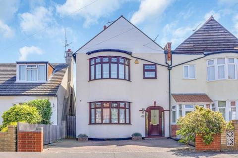 3 bedroom semi-detached house for sale, Ilfracombe Road, Southend-On-Sea, SS2