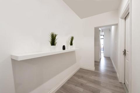 24 Lansdowne Road, Hounslow, TW3 1LQ