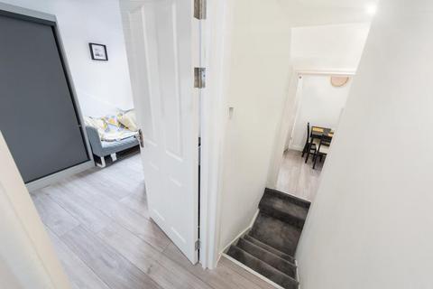 24 Lansdowne Road, Hounslow, TW3 1LQ