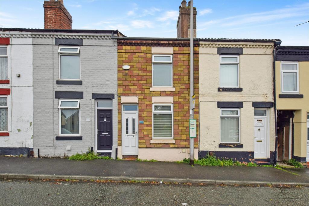 Heath Road South, Runcorn 2 bed terraced house for sale £110,000