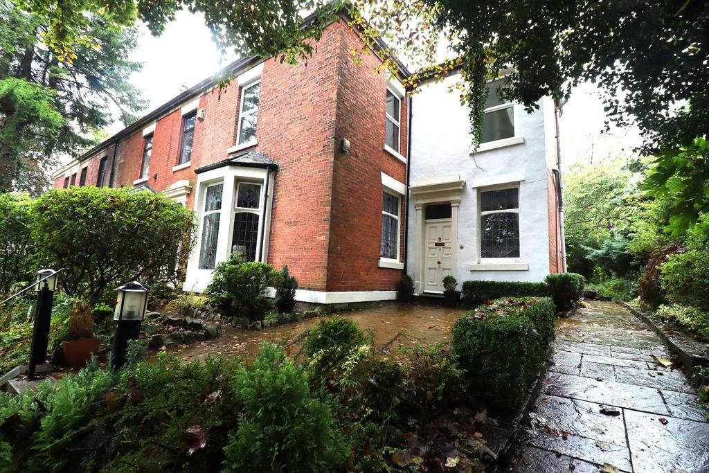 Dukes Brow, Blackburn, BB2 4 bed semidetached house for sale £325,000