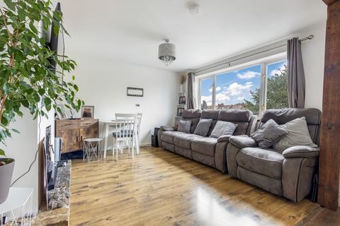 3 bedroom maisonette for sale, Hadley Road, Barnet, EN5