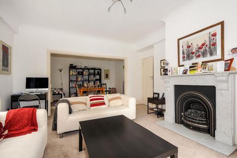 2 bedroom flat for sale, Grove Hall Court, London