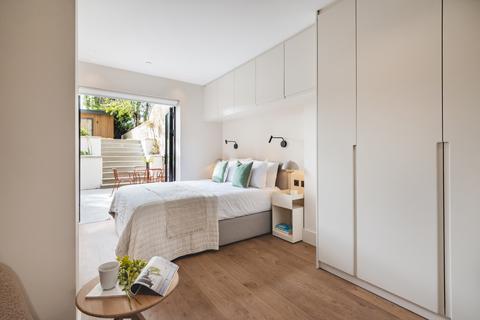 1 bedroom flat to rent,  Philbeach Gardens, London SW5