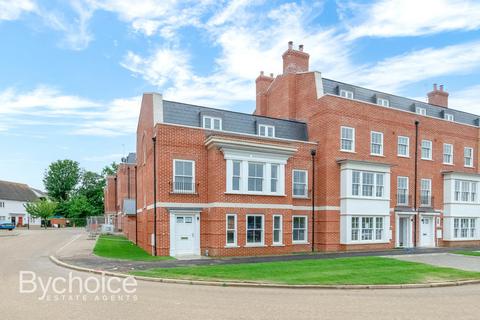 4 bedroom townhouse for sale, Abbots Gate, Bury St Edmunds