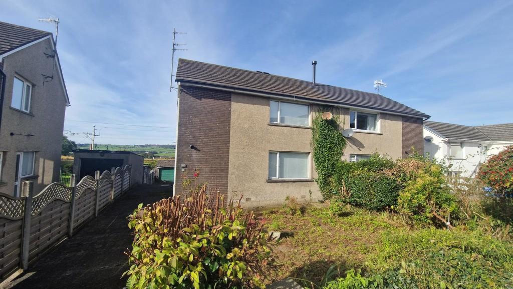 Fell Close, Oxenholme 3 bed semidetached house for sale £200,000