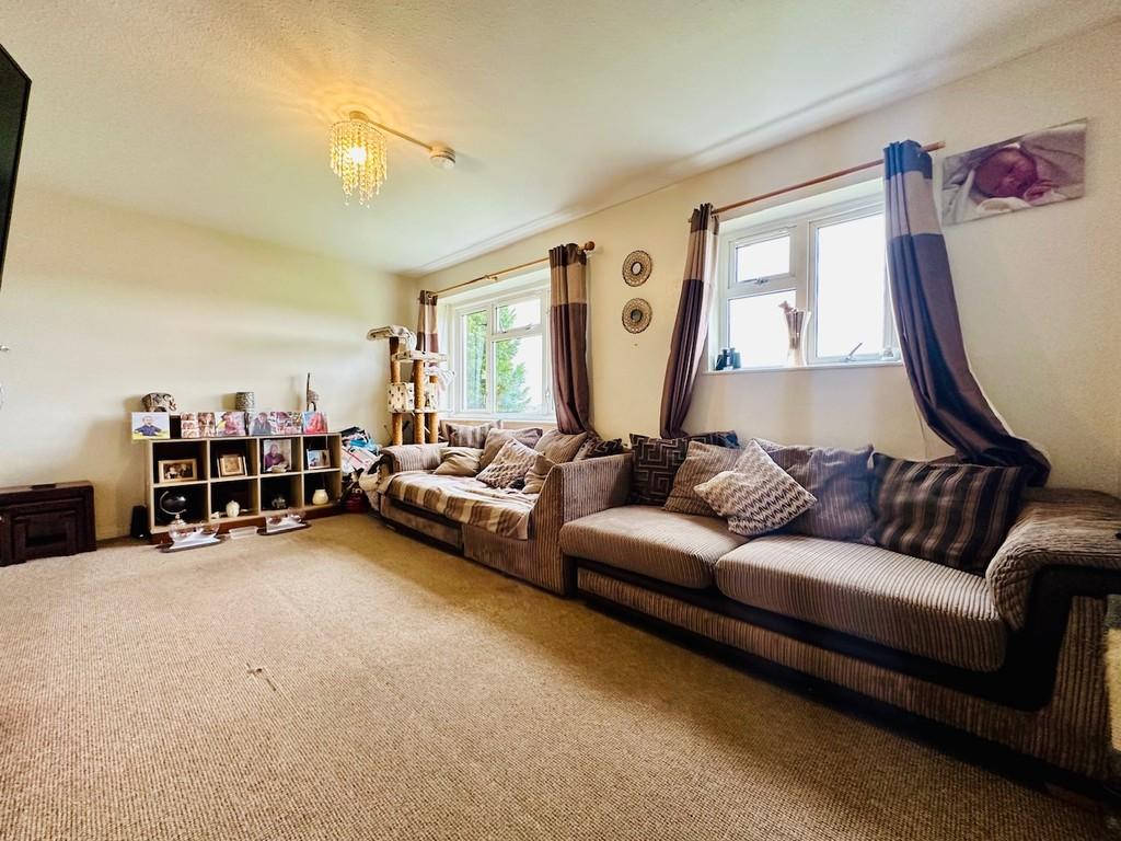 Packington Street, Stoke, Plymouth 2 bed ground floor flat for sale £