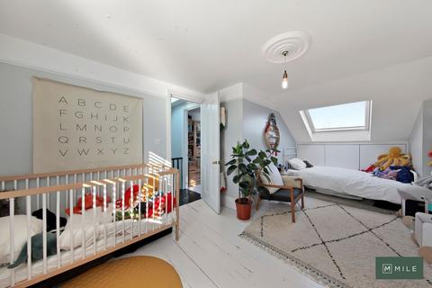 69 Waldo Road, London, NW10 6AU