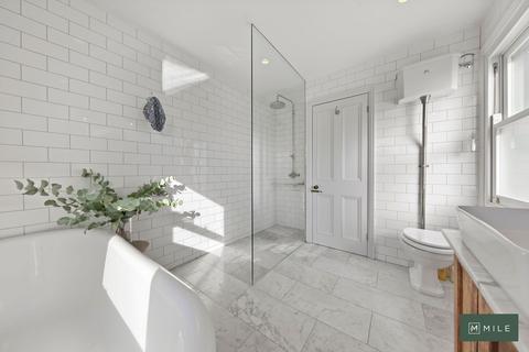 69 Waldo Road, London, NW10 6AU