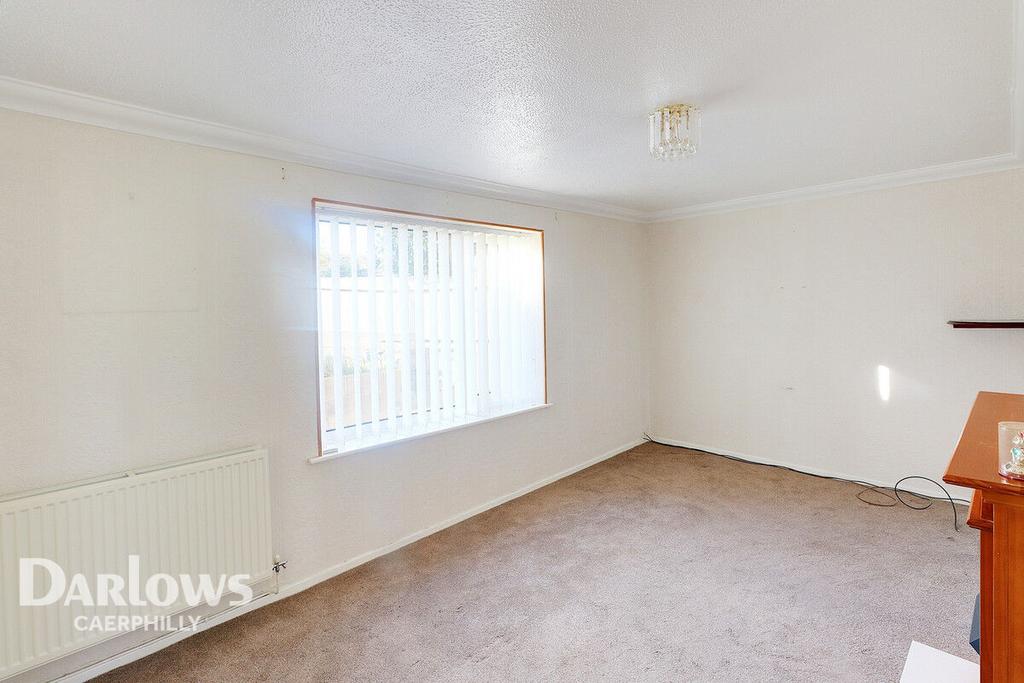 Hazel Grove, Caerphilly 3 bed semidetached house for sale £180,000