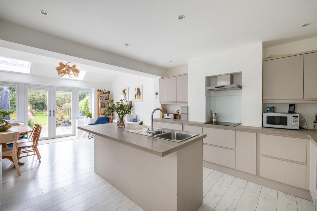 Mill Lane, Oxted, RH8 2 bed semidetached house for sale £450,000