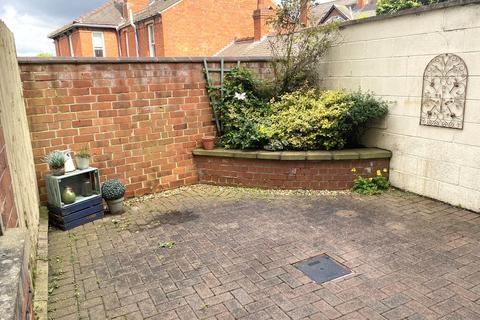 2 bedroom apartment to rent, Carline Road, Lincoln