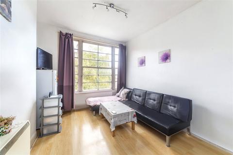2 bedroom flat for sale, Cliff Court, Cliff Road, London
