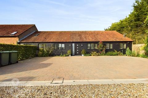 3 bedroom barn conversion for sale, Mill Road, Topcroft, Bungay