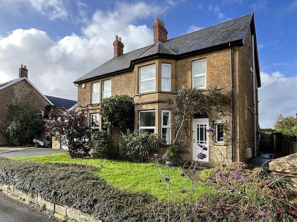 West Street, StokeSubHamdon, Somerset, TA14 4 bed detached house for sale £675,000