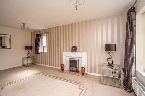 2 bedroom detached bungalow to rent - Tasman Grove, Perton, Wolverhampton