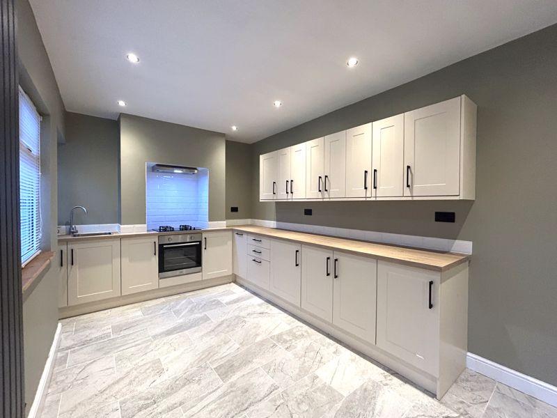 Peter Street, Rhosllanerchrugog, Wrexham 3 bed detached house for sale