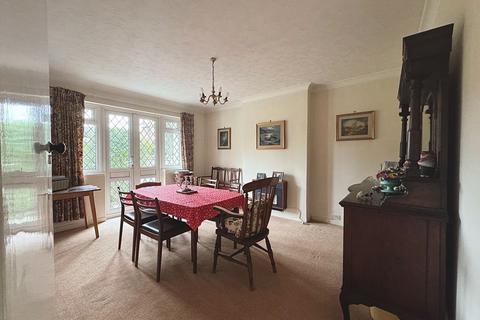 3 bedroom detached house for sale - Henville Road, Bromley