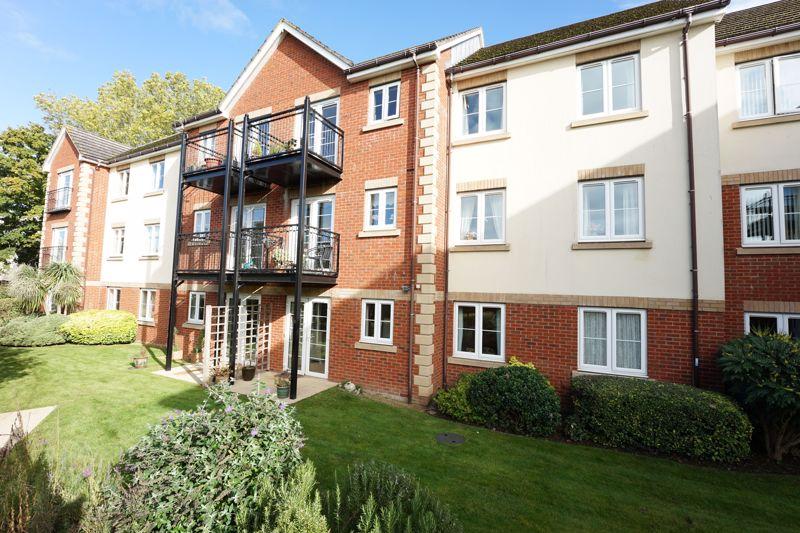 Silver Street, Nailsea BS48 2 bed retirement property for sale £289,950