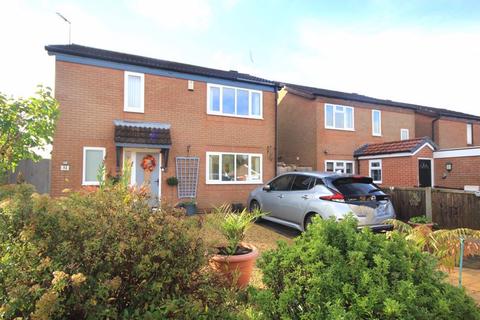 4 bedroom detached house for sale, Barony Way, Chester