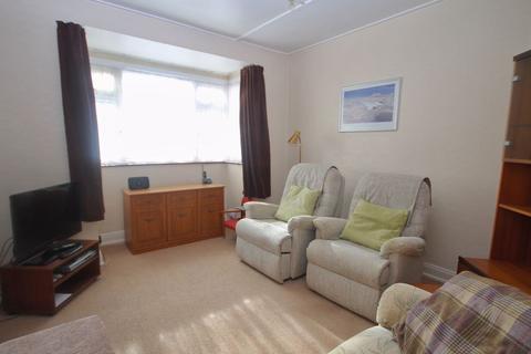 16 Ravenor Park Road, Greenford, UB6 9QX