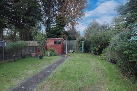 16 Ravenor Park Road, Greenford, UB6 9QX