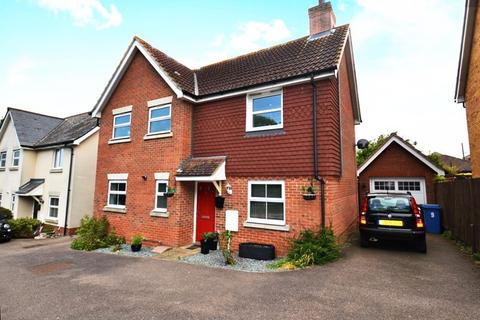 3 bedroom detached house for sale, Nunnery Grove, Minster