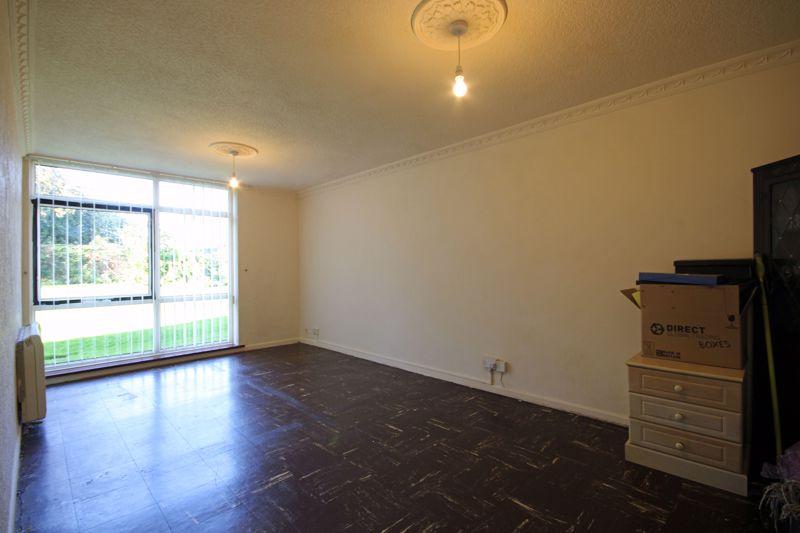 Red Hill, Stourbridge DY8 2 bed flat for sale £155,250
