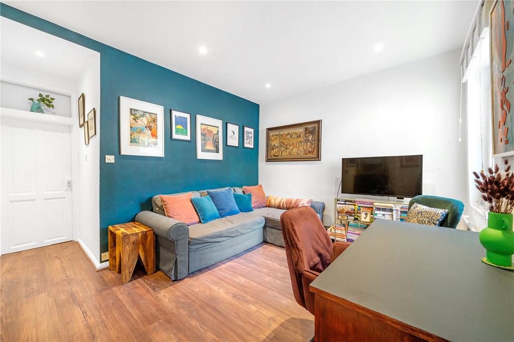 Ivanhoe Road, Camberwell, London, SE5 1 bed apartment for sale £450,000