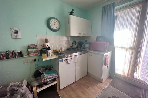 Studio to rent, The Approach, Orpington, Kent, BR6 0SH