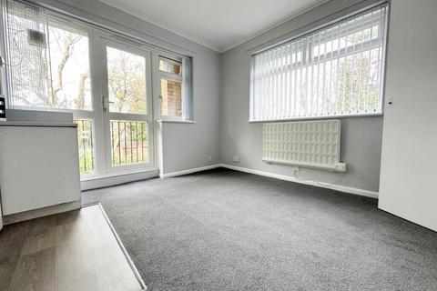 Studio to rent, The Approach, Orpington, Kent, BR6 0SH