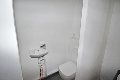 1 bedroom in a house share to rent, Oldbrook, Milton Keynes MK6