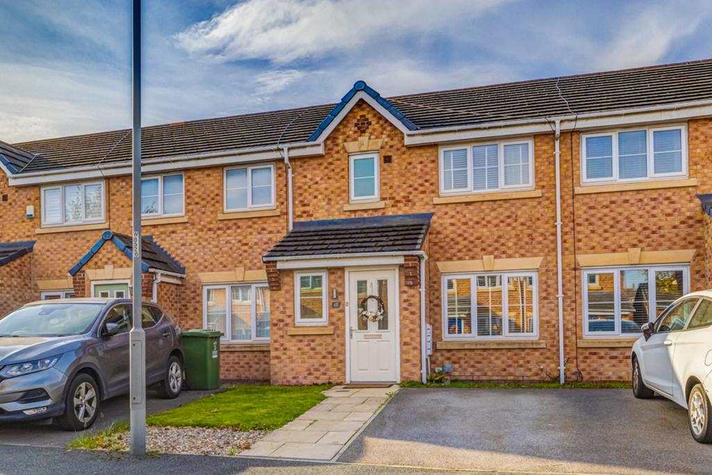 Plymouth Close, Liverpool, L19 3 bed terraced house for sale £220,000