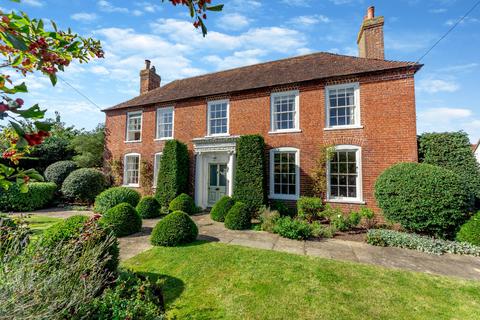 4 bedroom detached house for sale, Painters Forstal, Faversham, Kent