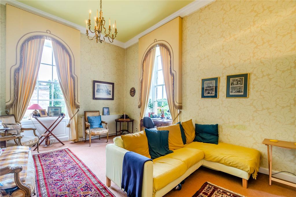 Family Room/Bedroom