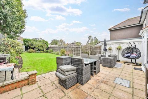67 Ravensbourne Park Crescent, London, SE6 4YB