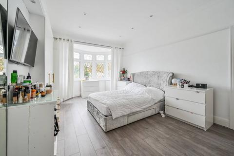 67 Ravensbourne Park Crescent, London, SE6 4YB