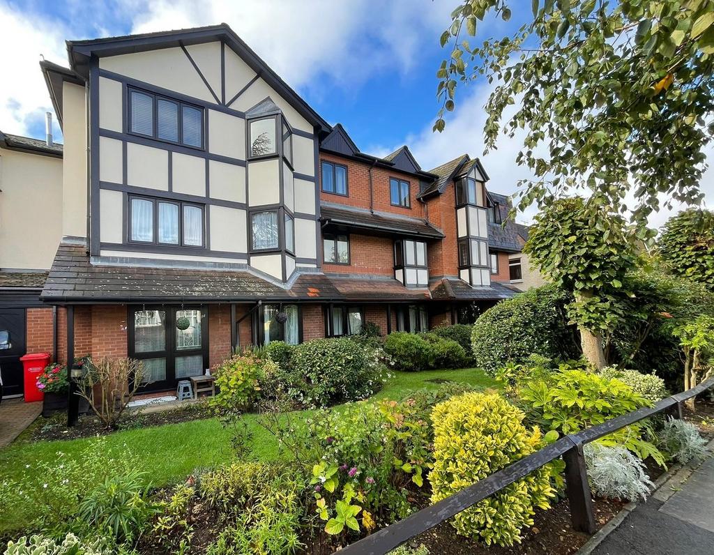 Hanbury Court, Northwick Park Road... 2 bed retirement property for