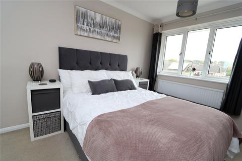 15 Carlyle Close, Newport Pagnell, MK16 8PZ