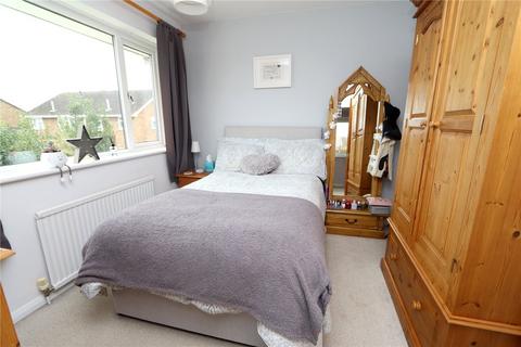 15 Carlyle Close, Newport Pagnell, MK16 8PZ