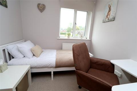 15 Carlyle Close, Newport Pagnell, MK16 8PZ