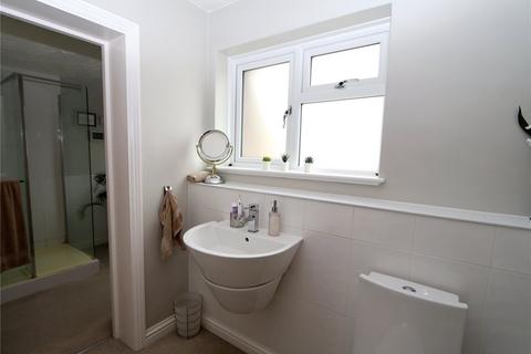 15 Carlyle Close, Newport Pagnell, MK16 8PZ